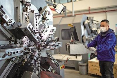 以重點項目為引擎，以研發創新為驅動 機械設備產業撐起穩增長“脊梁”