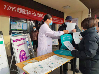 岱廟街道社區(qū)衛(wèi)生服務(wù)中心開(kāi)展“年終健康大盤(pán)點(diǎn)”健康咨詢服務(wù)，筑牢居民健康防線